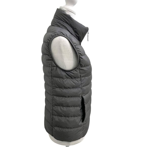 Uniqlo Quilted Down Vest Lightweight Full Zip Puffer Packable Gray size XS - Picture 2 of 6
